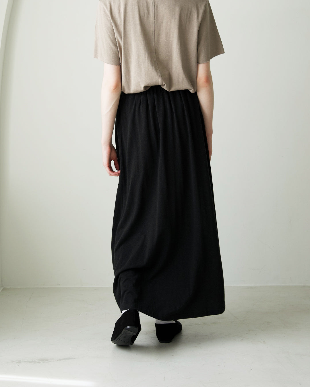 シンプルフレアロングスカート