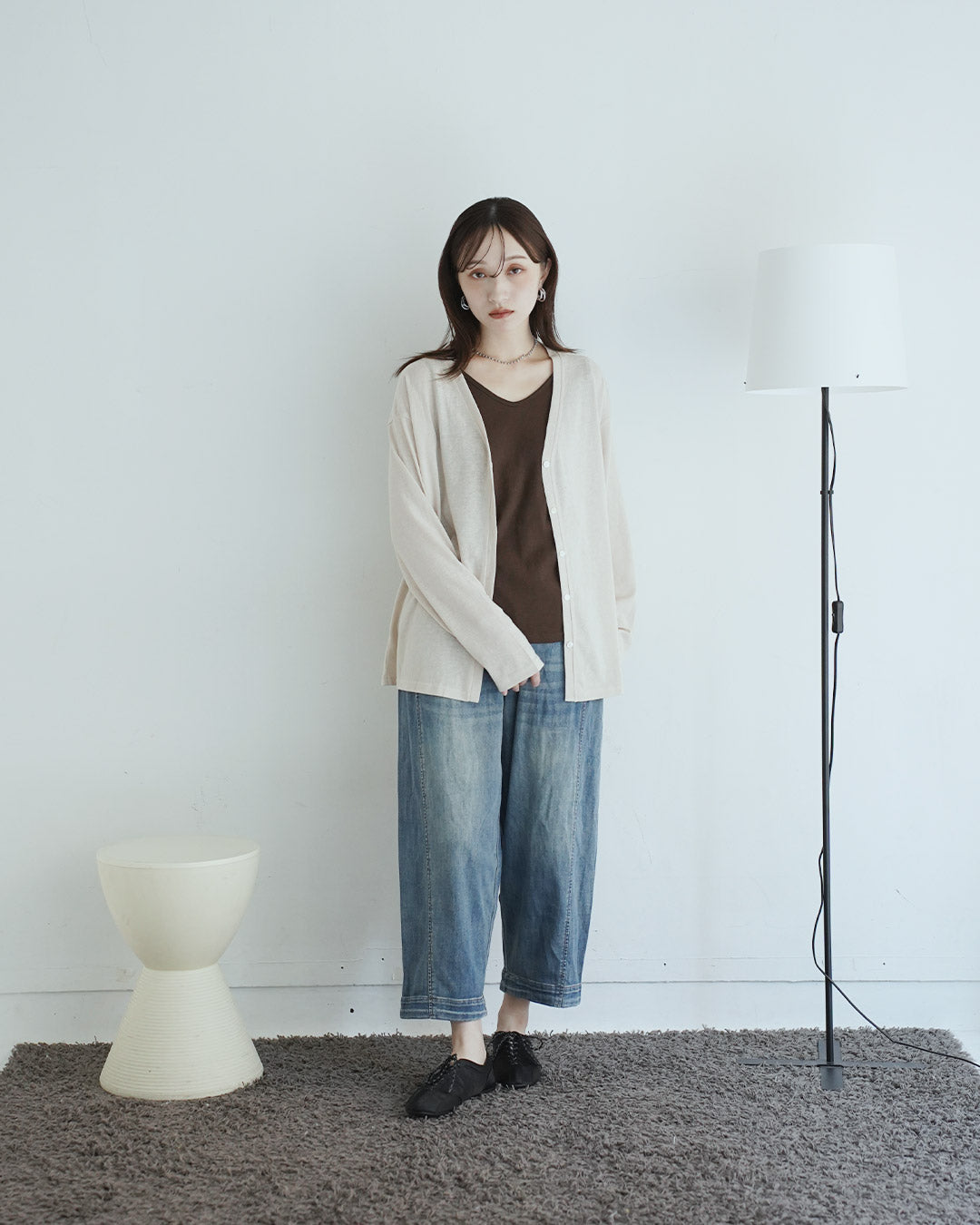 どんな季節でも重宝する!綿スラブカーデ