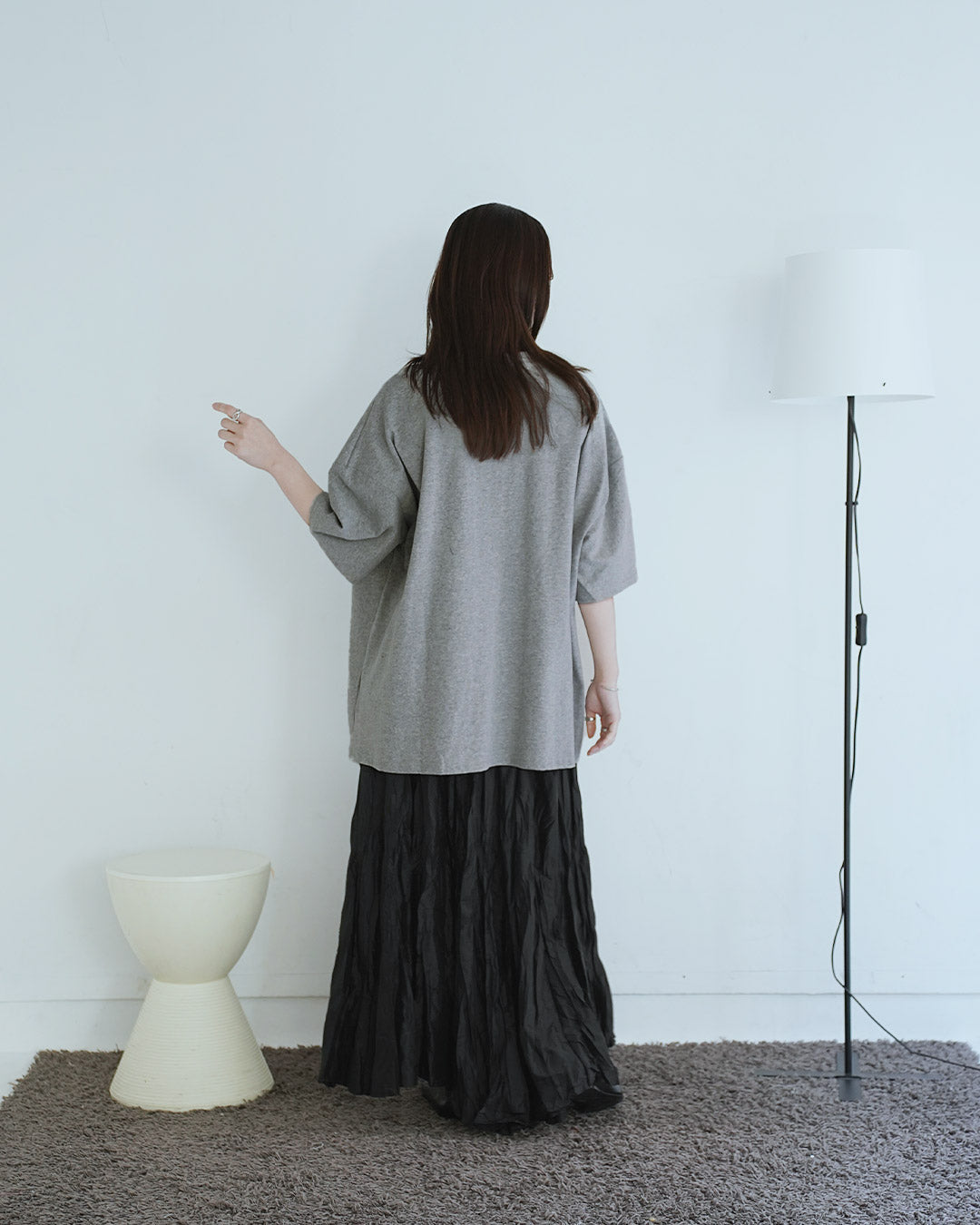 クールネックコットンプルオーバー