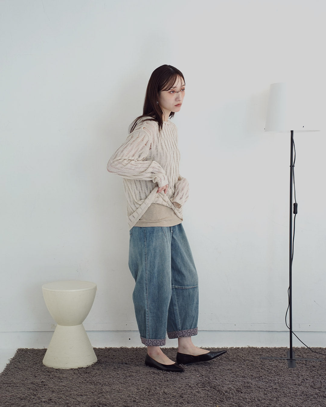 メッシュ編みクールネックニット