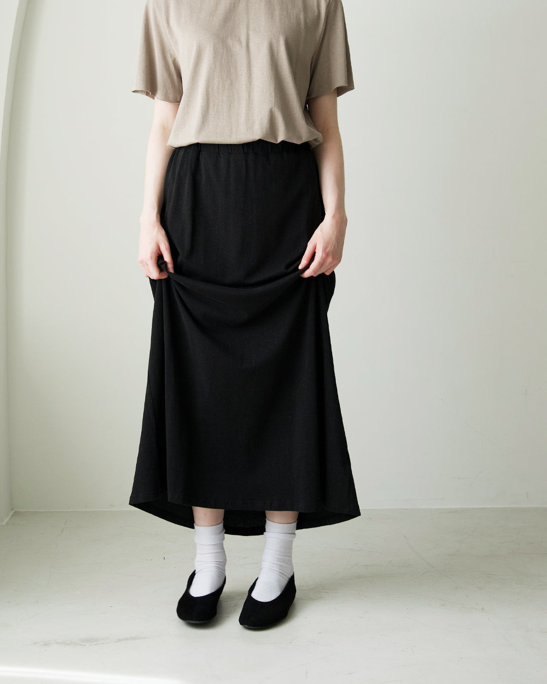 シンプルフレアロングスカート