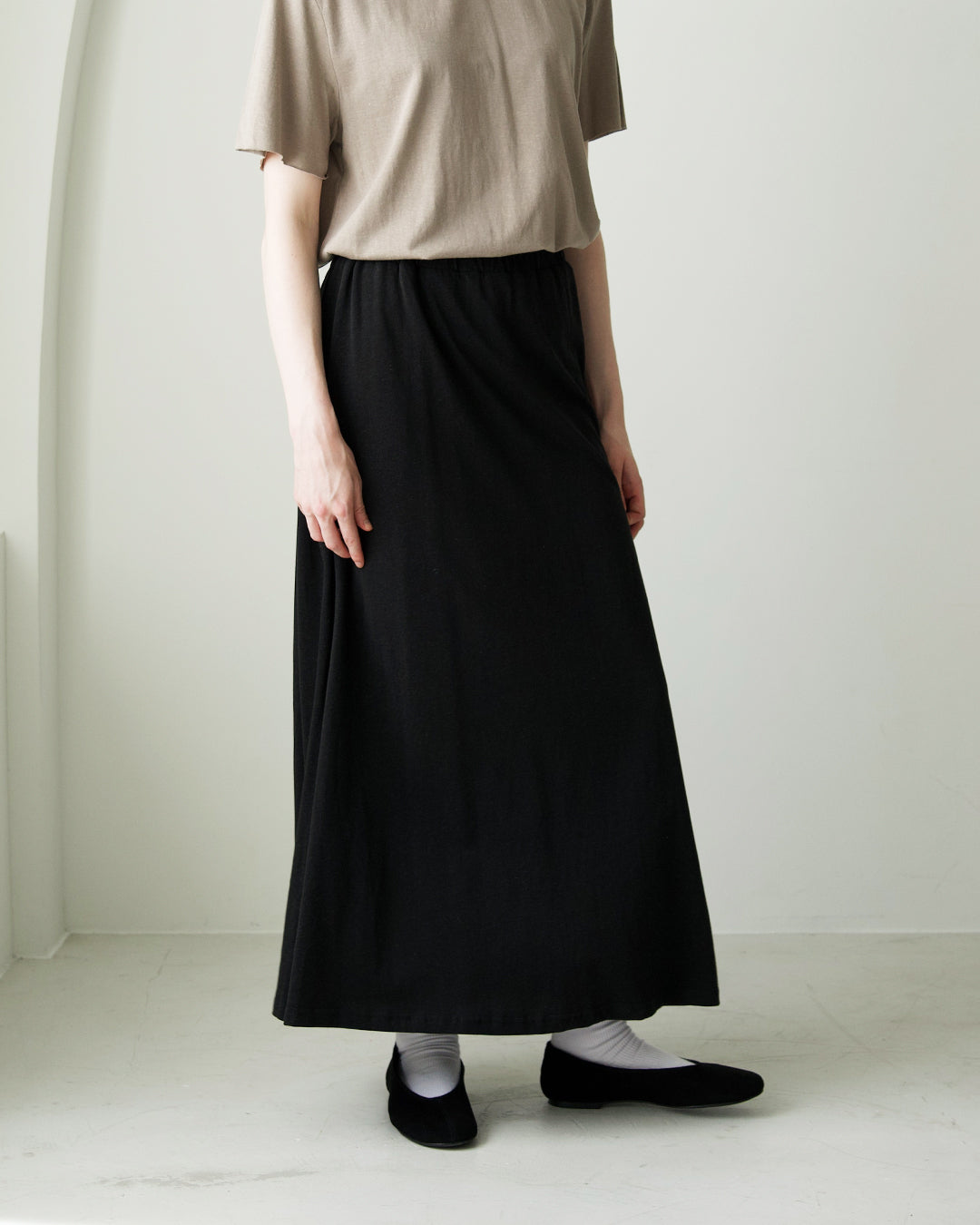 シンプルフレアロングスカート