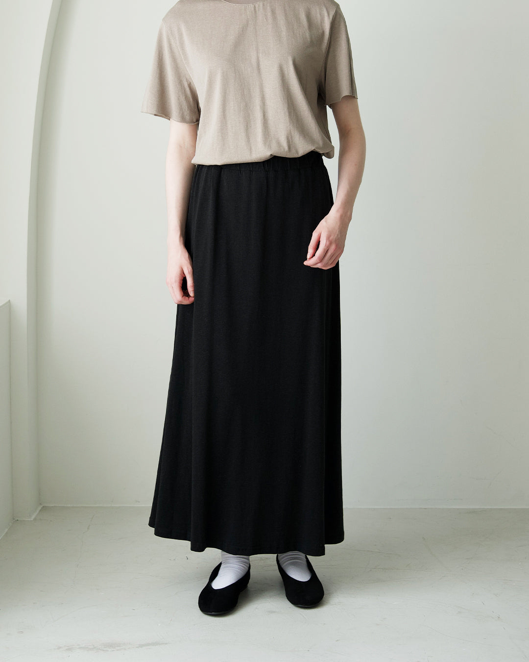 シンプルフレアロングスカート