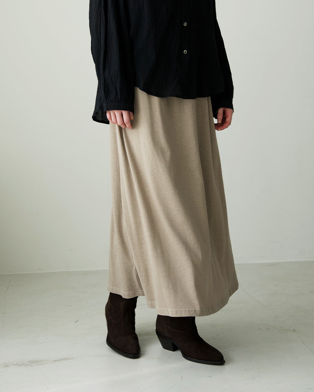 シンプルフレアロングスカート
