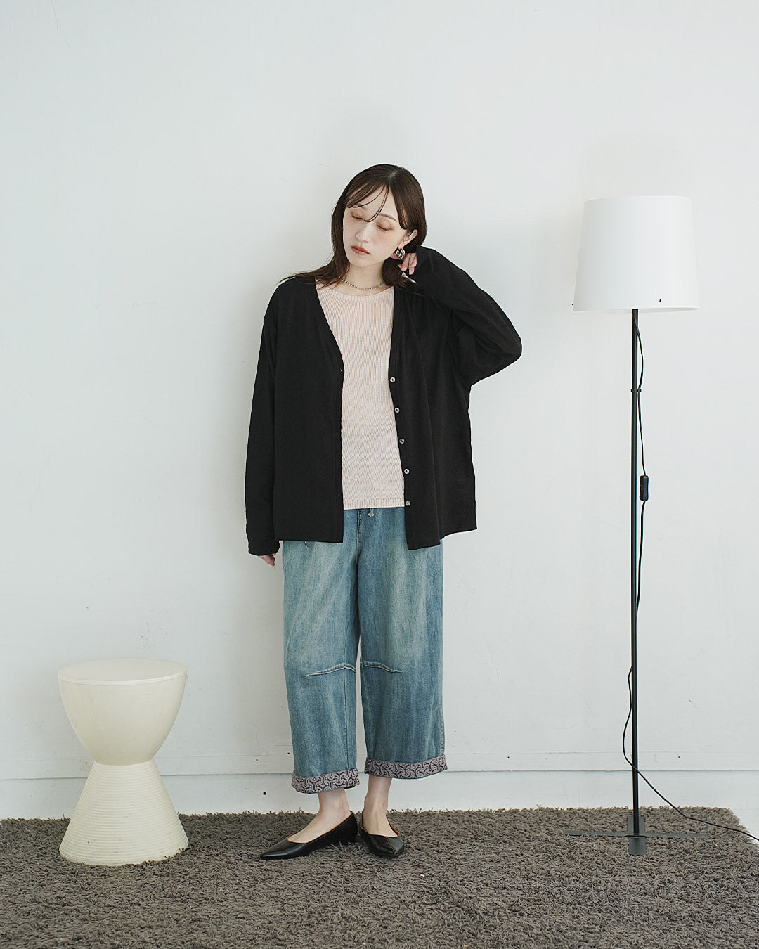 どんな季節でも重宝する！綿スラブカーデ