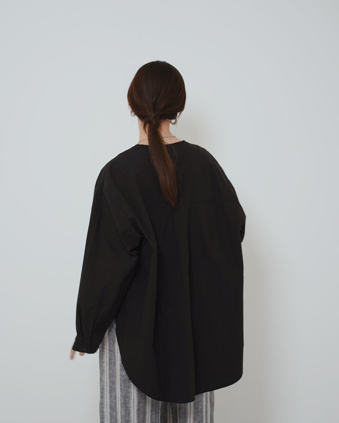 体系隠しゆったりシルエットブラウス