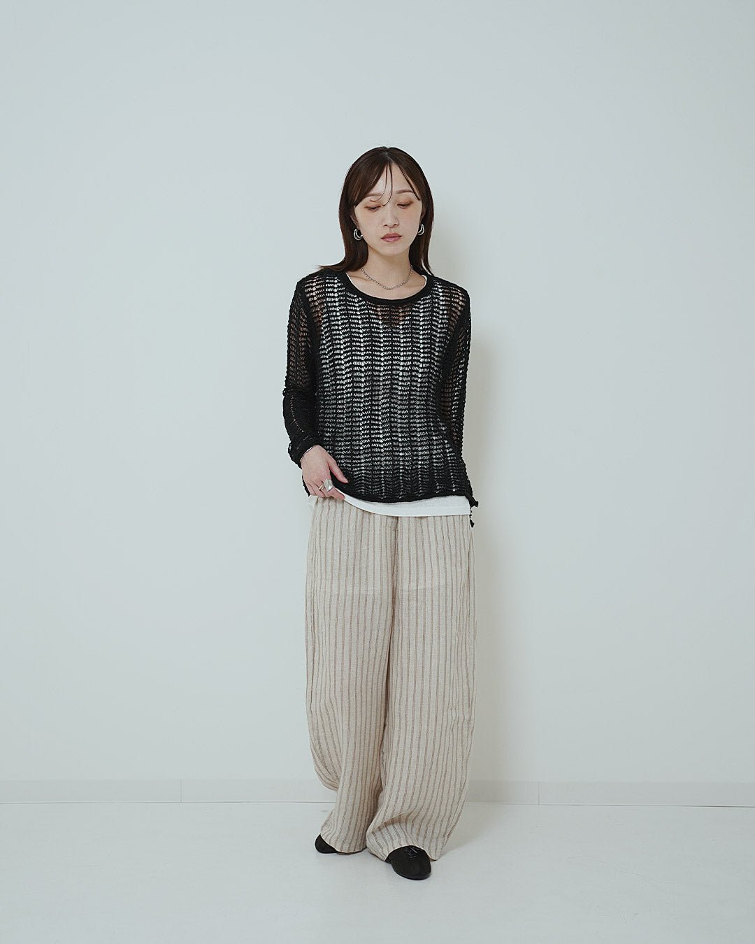 透かし編みニットプルオーバー