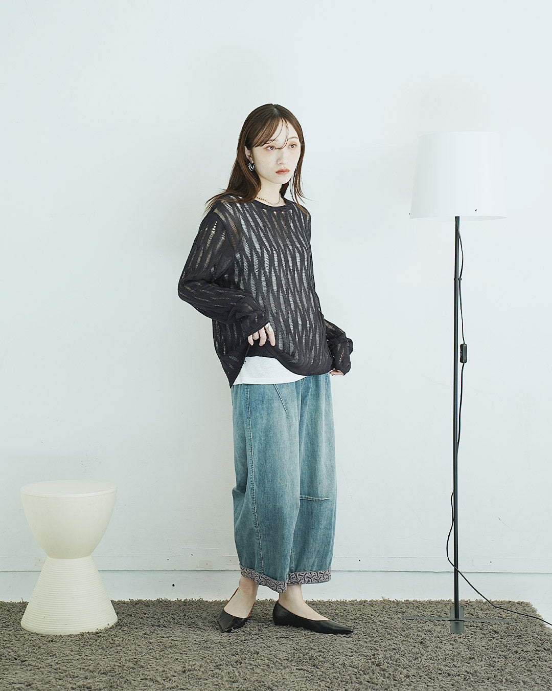 メッシュ編みクールネックニット