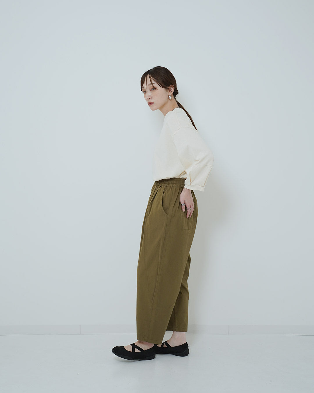 体系カバータックパンツ