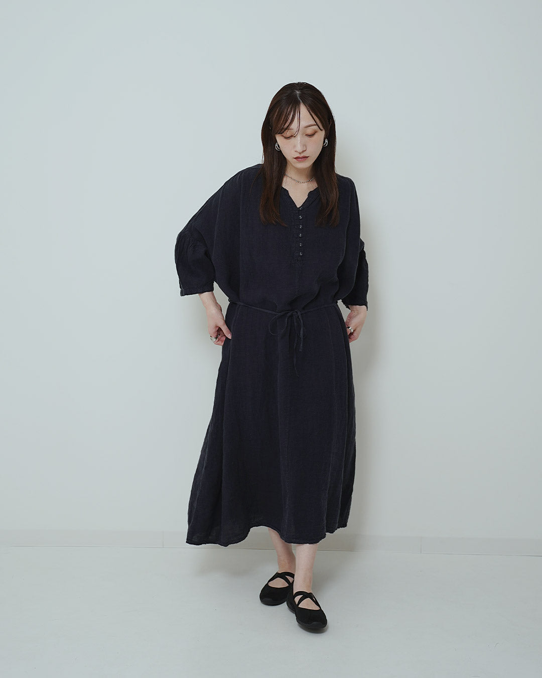 アイレットくるみ釦ワンピース