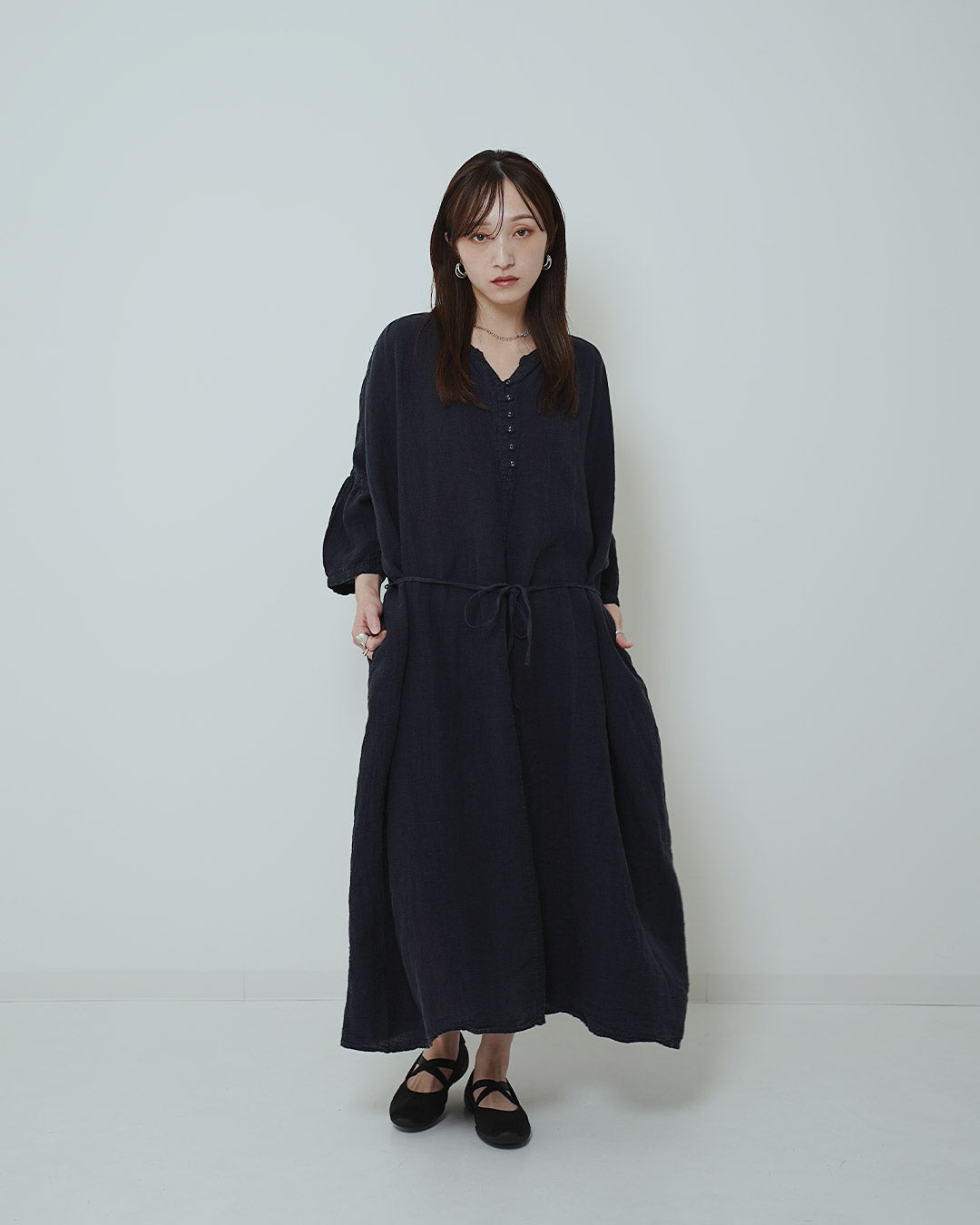 アイレットくるみ釦ワンピース